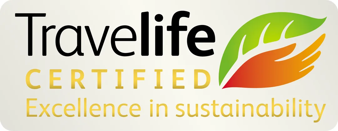 Travel life certified logo